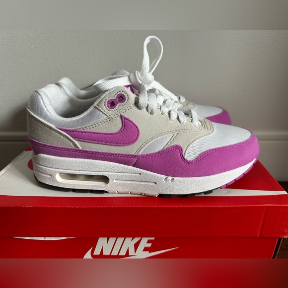 Women’s Air Max 1 in neutral grey/fuchsia dream in size 8 - Picture 5 of 9